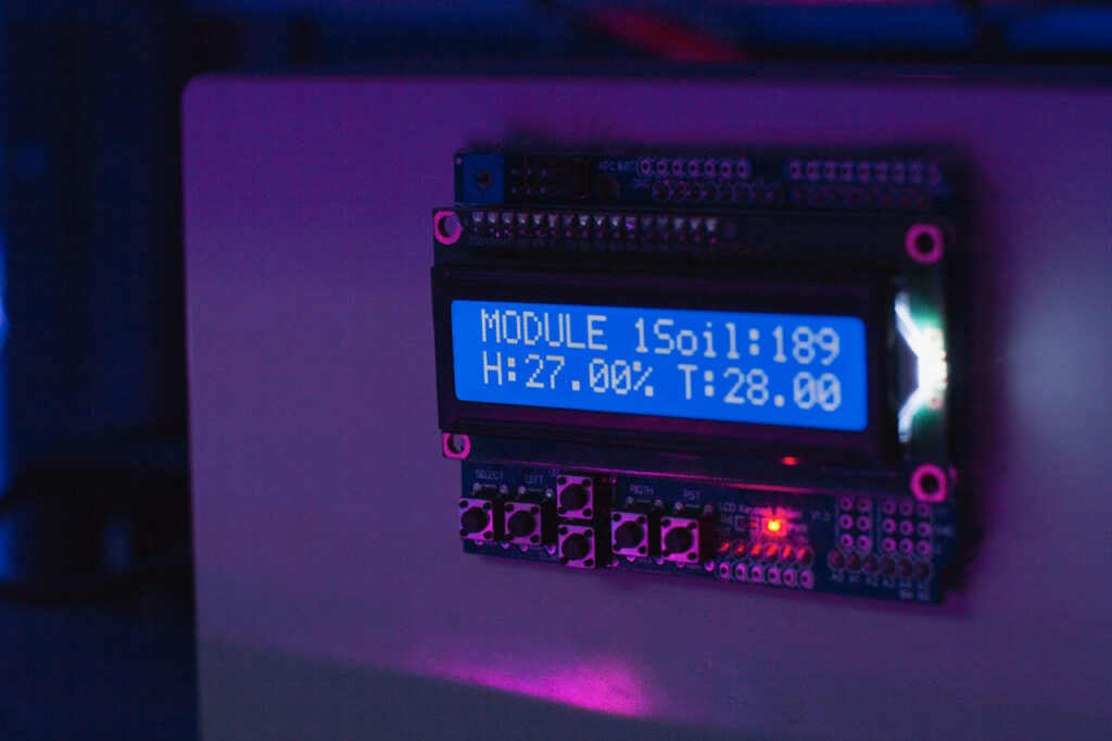 Sensor readout for the soil