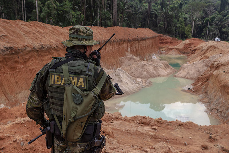 Ibama's Specialized Inspection Group disables illegal mining